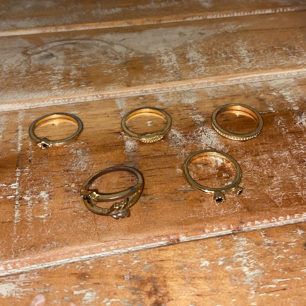 5 Gold Rings (set) - Picture 3 of 3